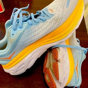 Hoka women’s worn Bondi 8 ; size 9.5
